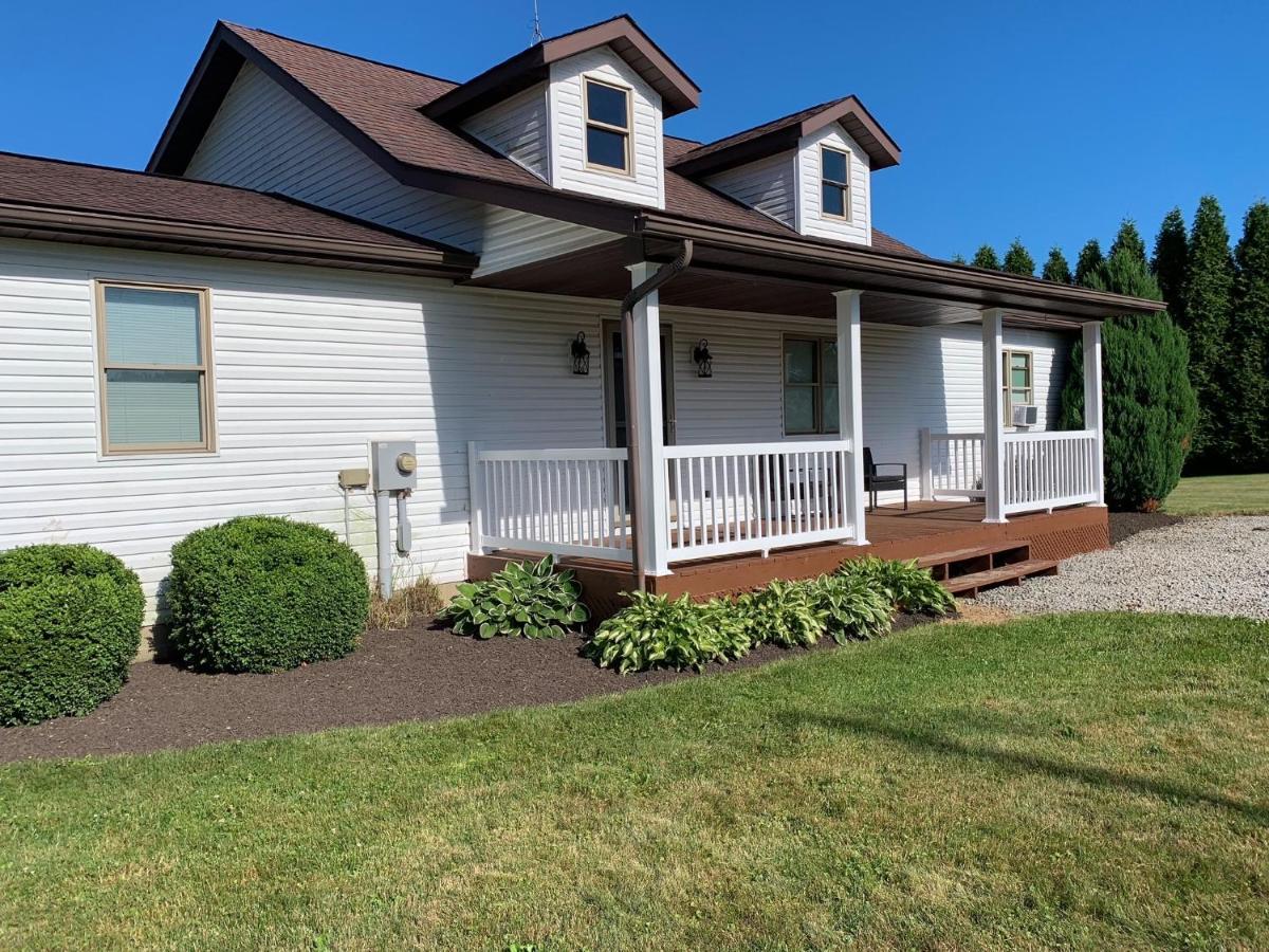 Country Home Near Berlin Ohio Dundee Экстерьер фото